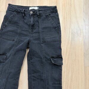 Hidden Jeans Black Straight Leg Cargo Jeans | Women’s Size 27